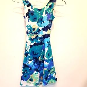 Un Deux Trois Girls Cross Back Blue White Dress